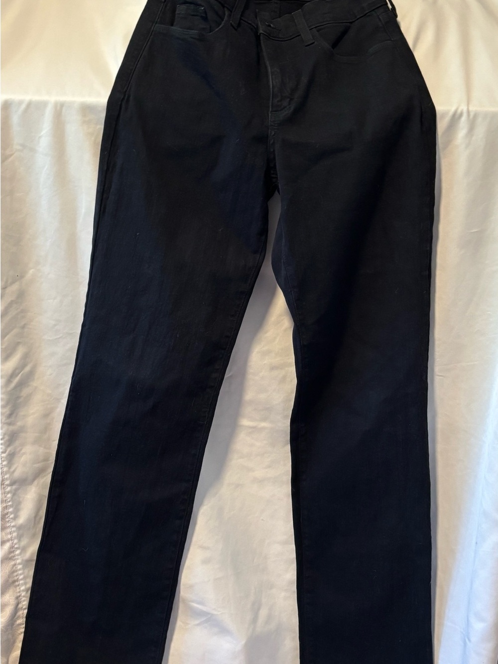 NYDJ Women's Boot Cut Jeans in Black. New Without tags Size 4
